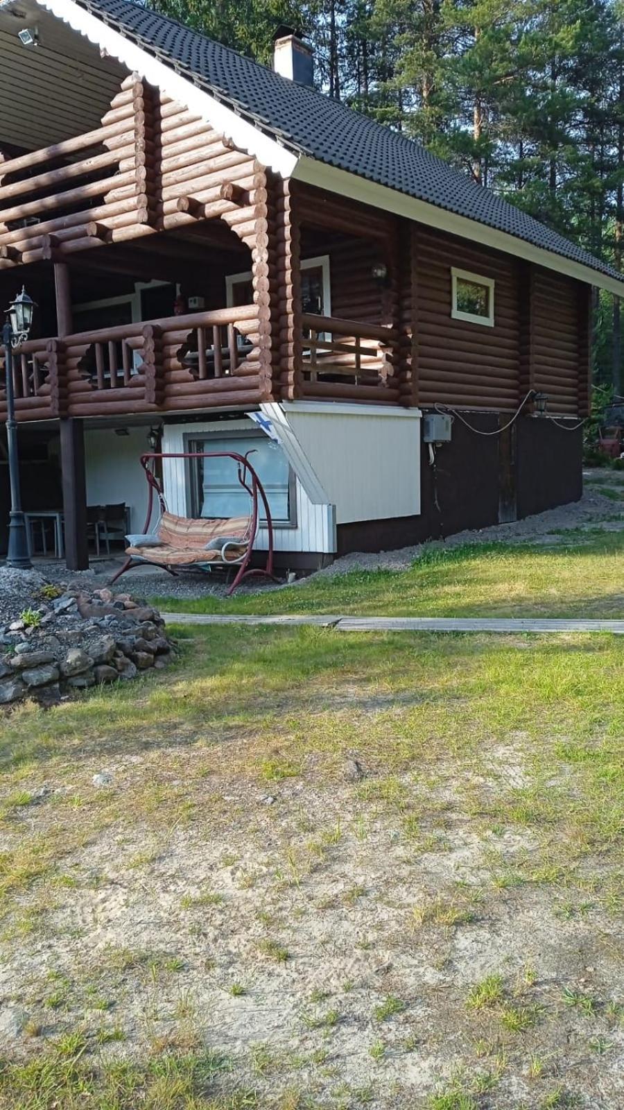 Viihtyisae Hirsimoekki Jaerven Rannalla Siikainen Exteriör bild